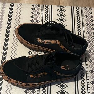 vans platform cheetah print sneakers